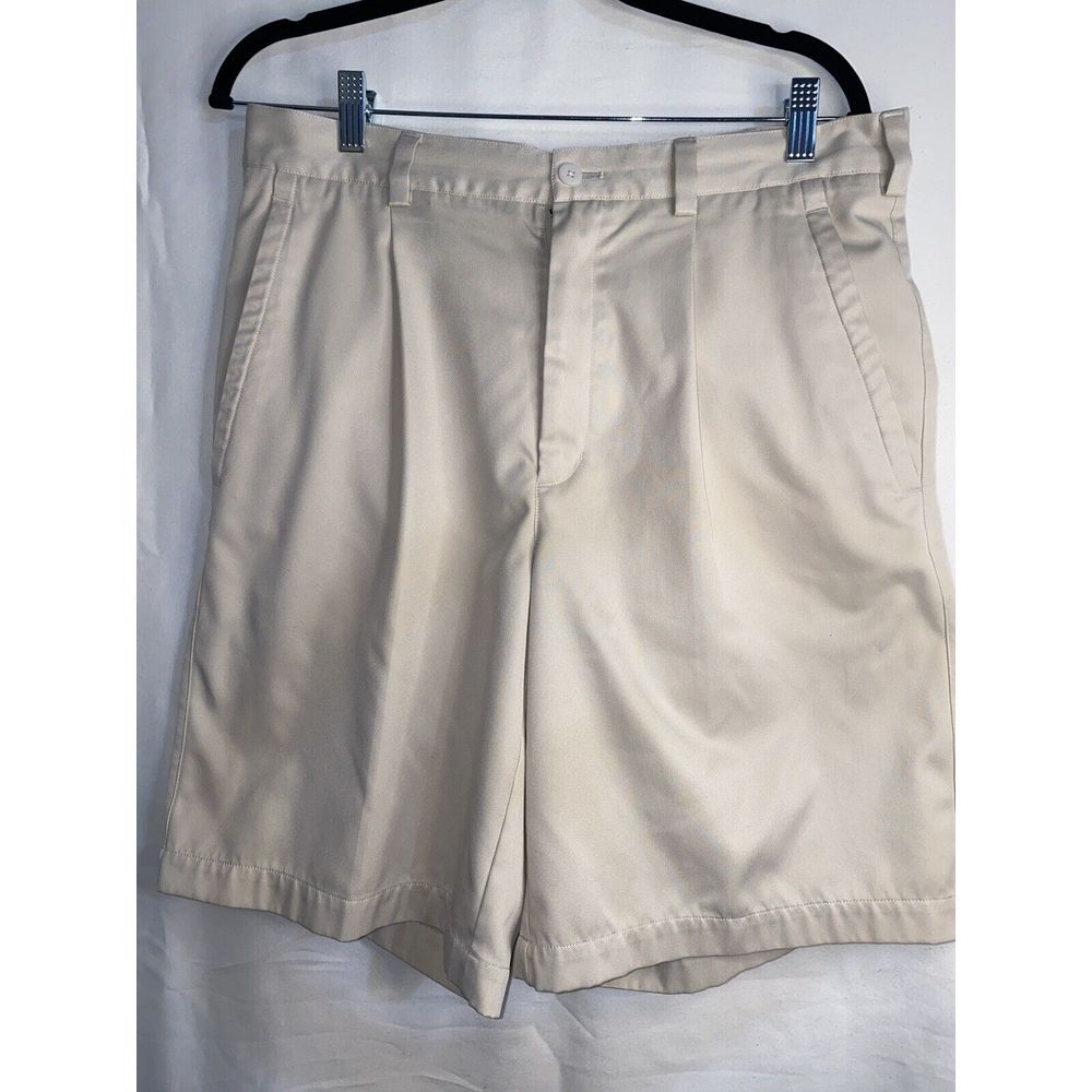 Nike Golf‎ Shorts Dri Fit Performance Beige Pleated Front  Athletic Mens Size 34